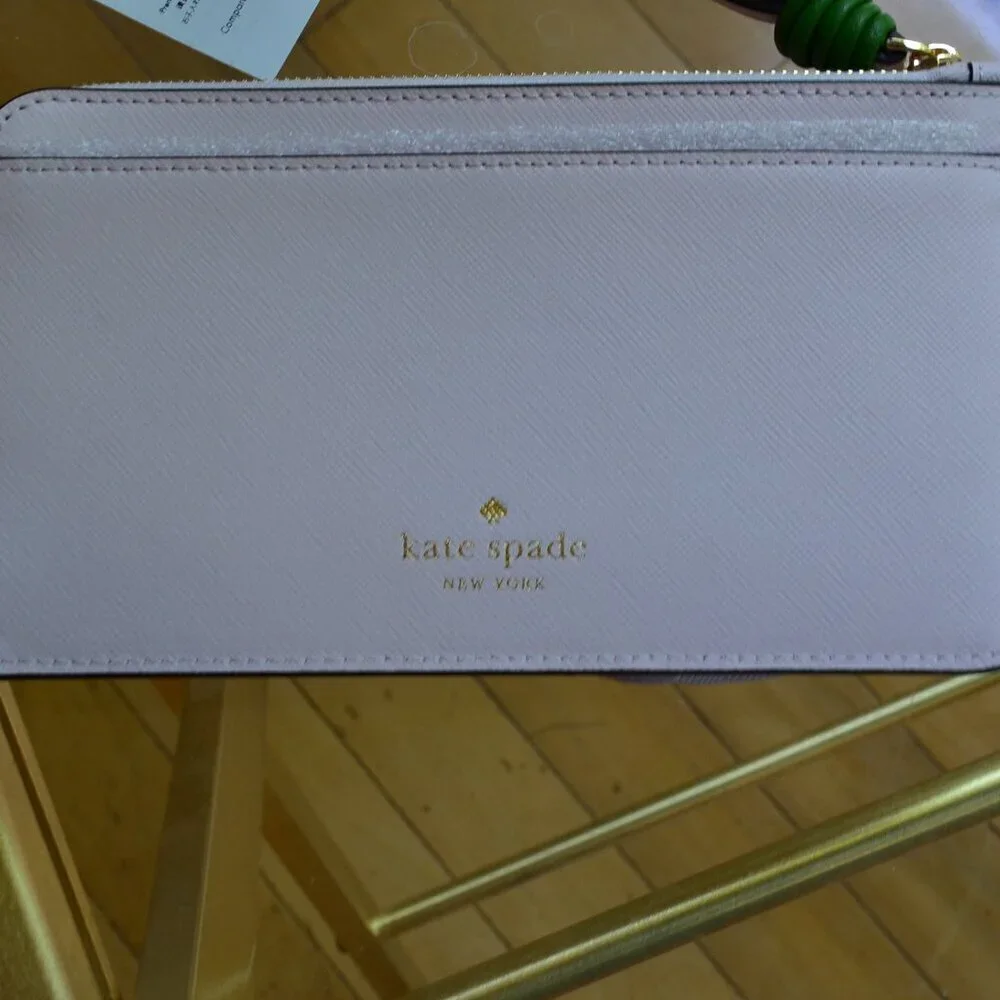 Kate Spade KK972 Flora Flower Medium L-Zip Wristlet